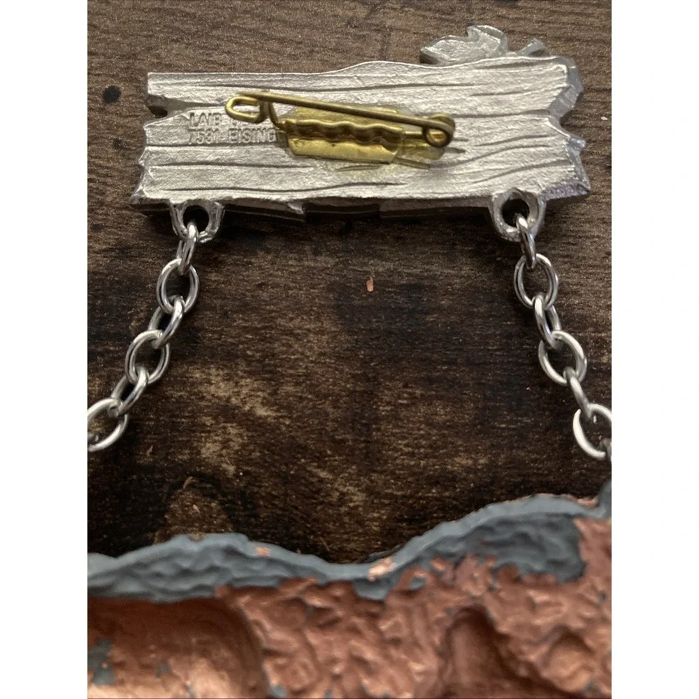German Walking Medal Wanderung 1981 Vintage Horse Cart Hanging Chain & Pin